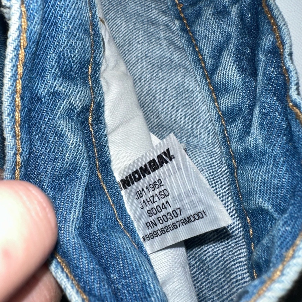 Vintage Union Bay Utility Denim Shorts With Rolled Hem And Adjustable Strap - Picture 11 of 11